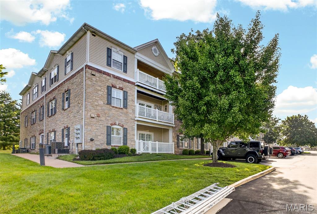 5 Monarch Trace Court Unit: 208