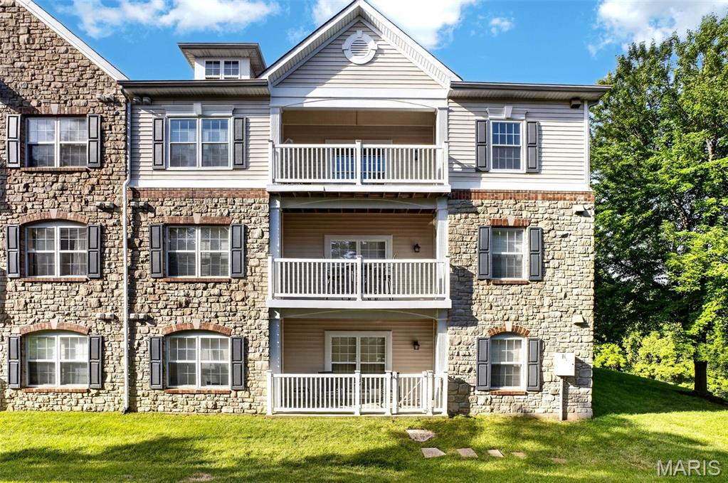 5 Monarch Trace Court Unit: 208