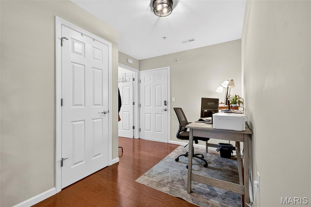 5 Monarch Trace Court Unit: 208
