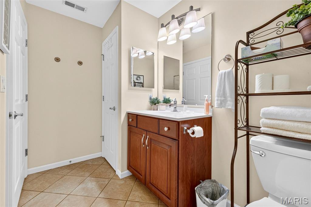 5 Monarch Trace Court Unit: 208