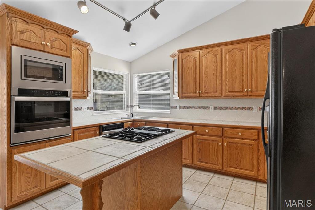 2711 Spotted Horse Trail