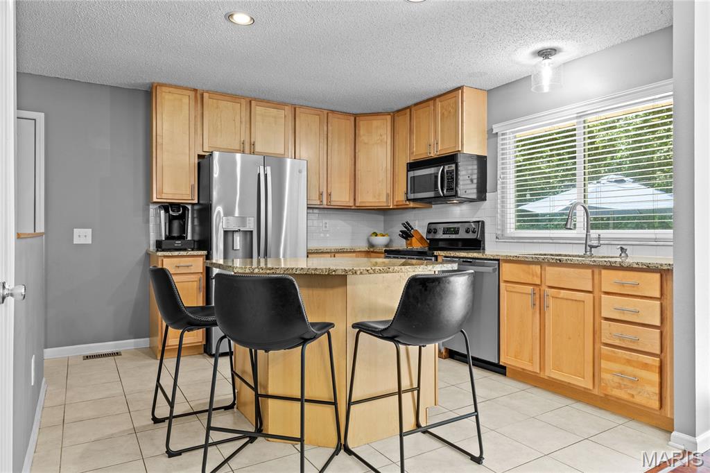 1115 Shadowoak Drive