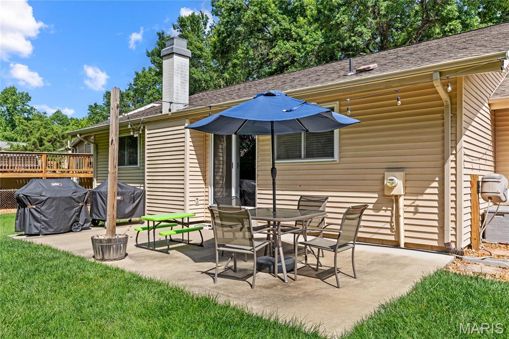 1115 Shadowoak Drive