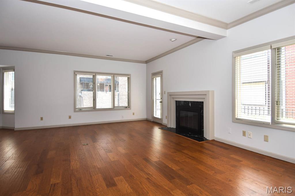 4444 Lindell Boulevard Unit: 7