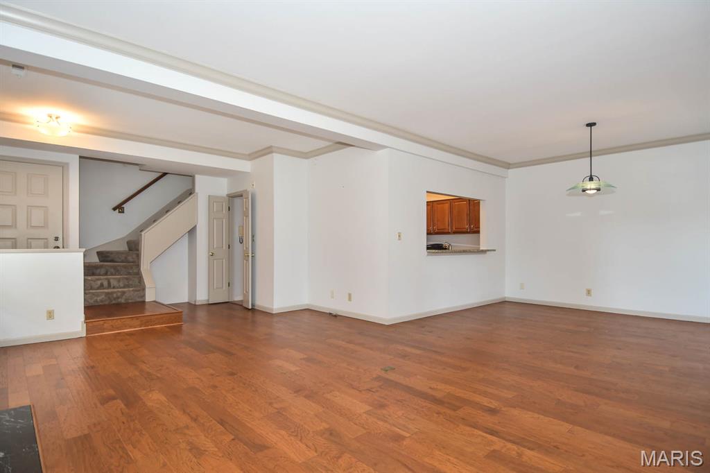 4444 Lindell Boulevard Unit: 7