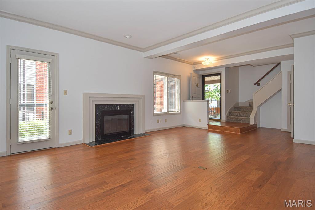 4444 Lindell Boulevard Unit: 7
