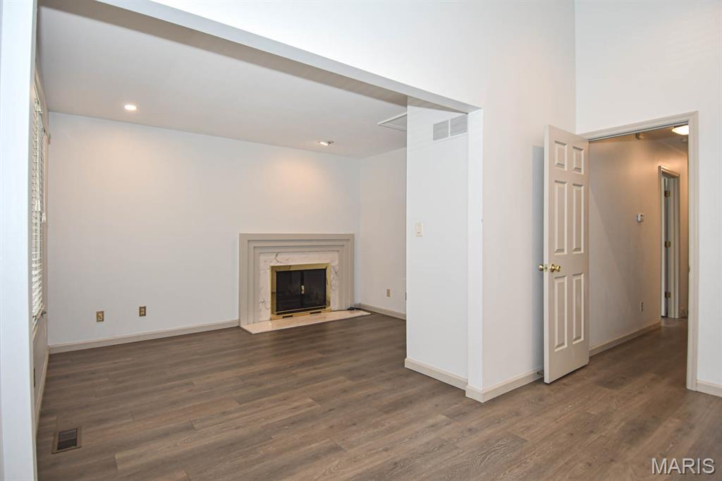4444 Lindell Boulevard Unit: 7