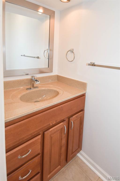 4444 Lindell Boulevard Unit: 7