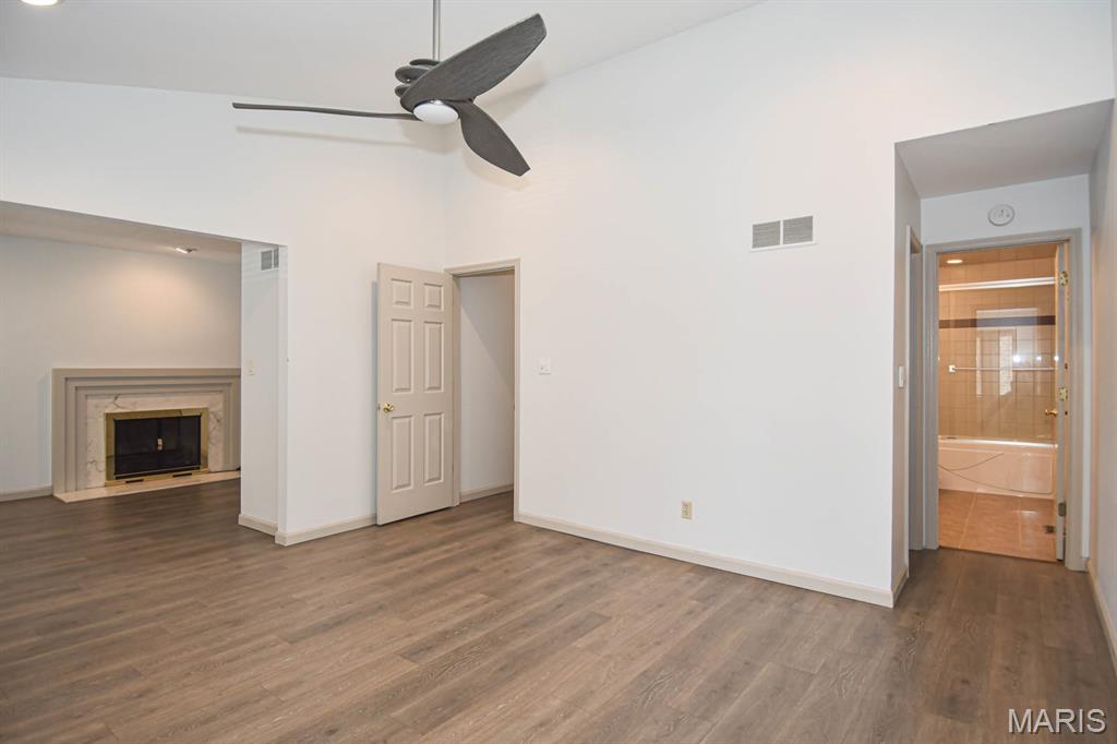 4444 Lindell Boulevard Unit: 7