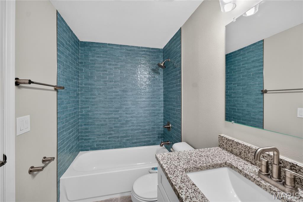 5630 Pershing Avenue Unit: 50