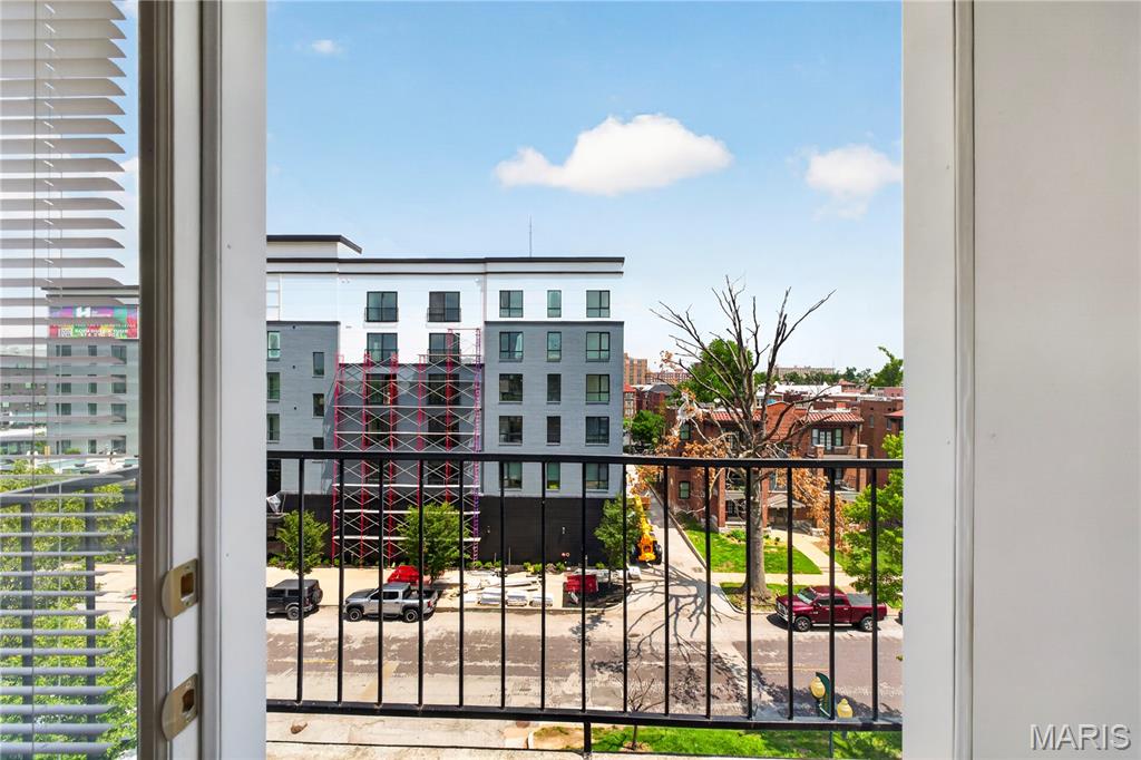 5630 Pershing Avenue Unit: 50