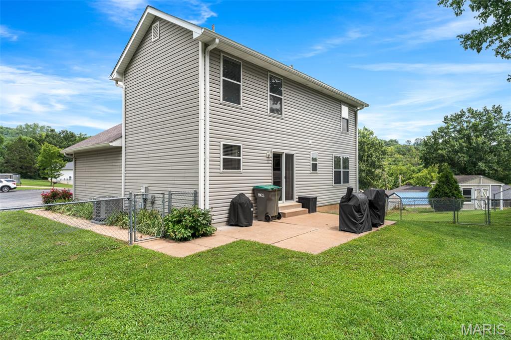 1016 Cross Creek Drive