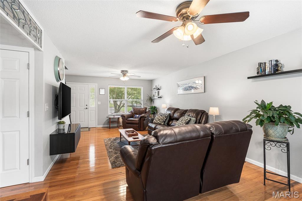 1016 Cross Creek Drive