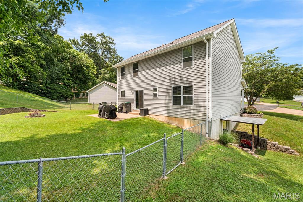 1016 Cross Creek Drive