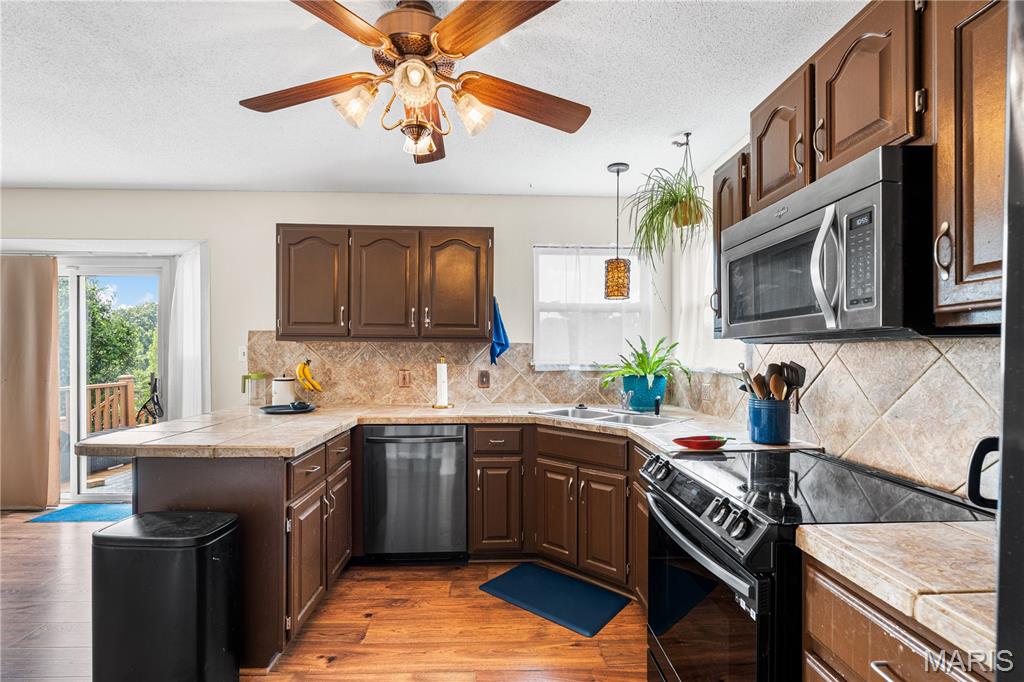 506 Great Plains Drive