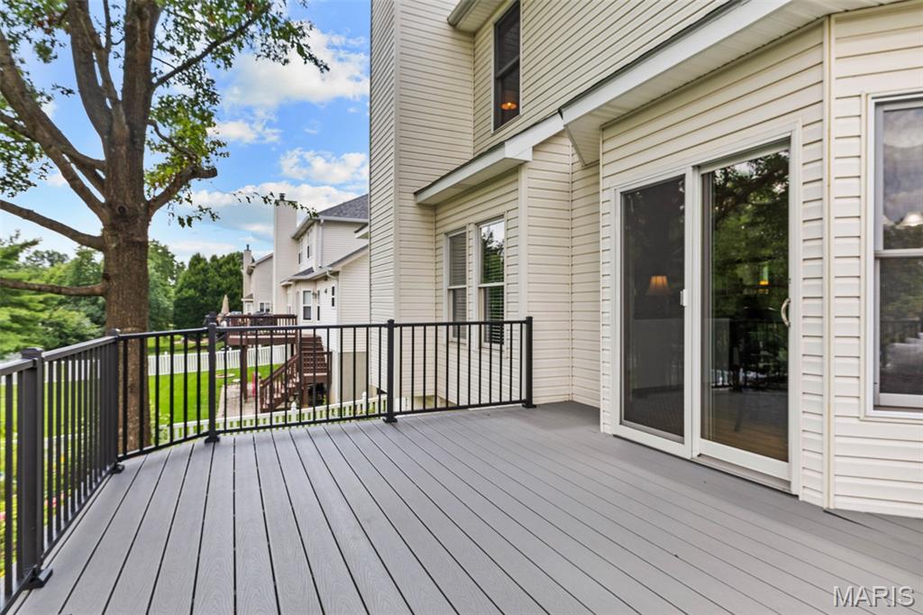 212 Harbour Pointe Drive
