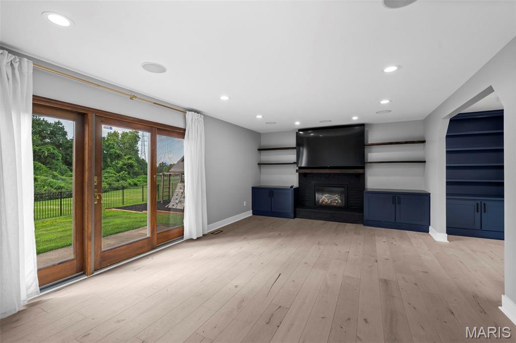 421 Falaise Drive