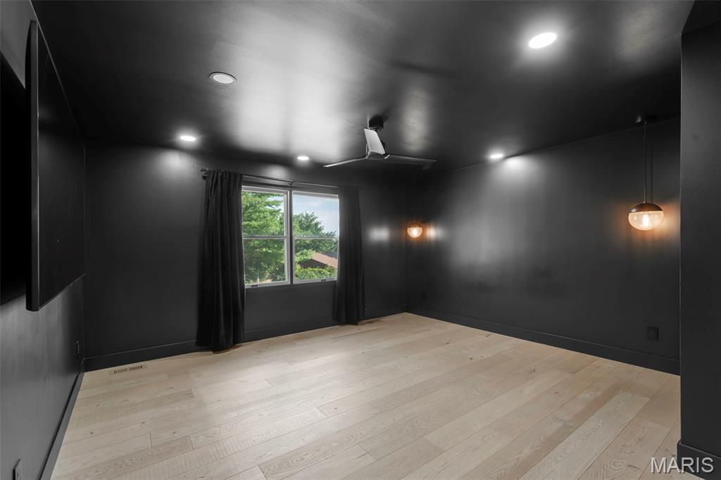 421 Falaise Drive