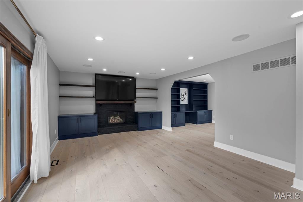 421 Falaise Drive