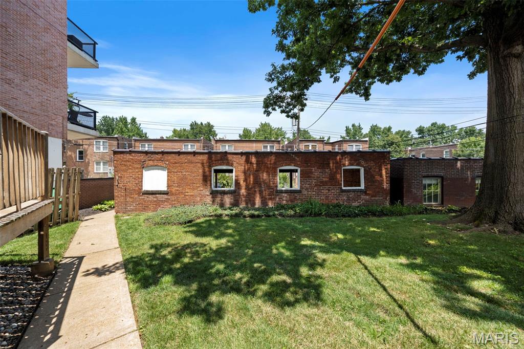6431 Clayton Road