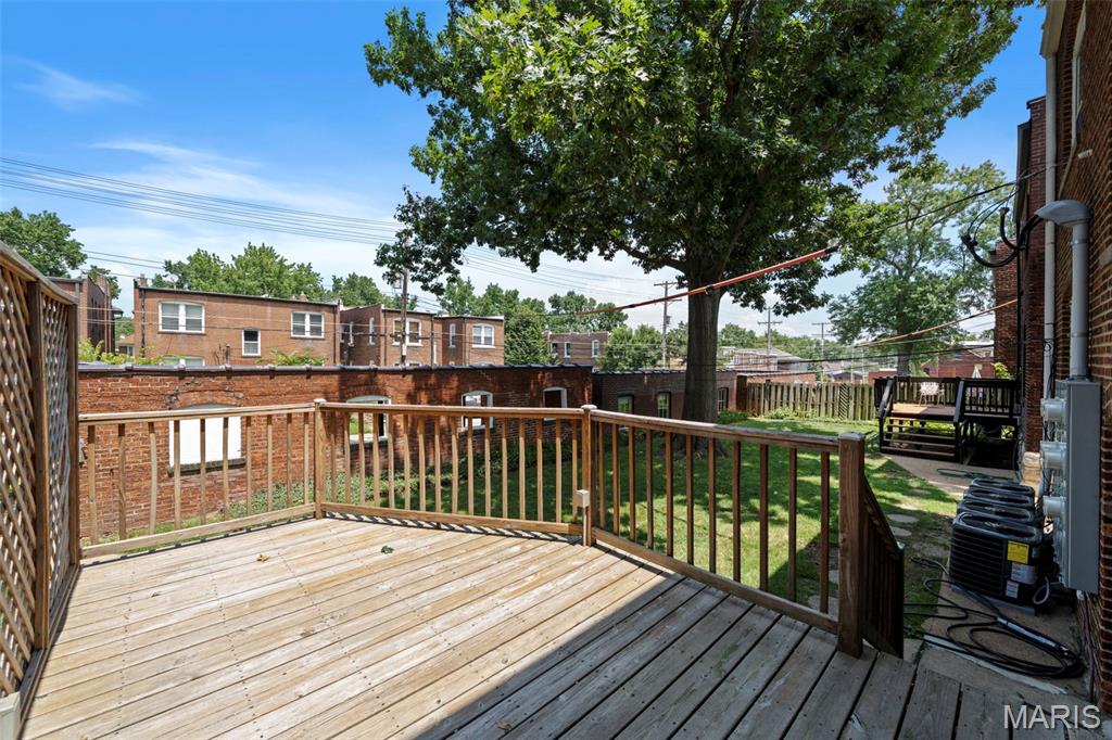 6431 Clayton Road