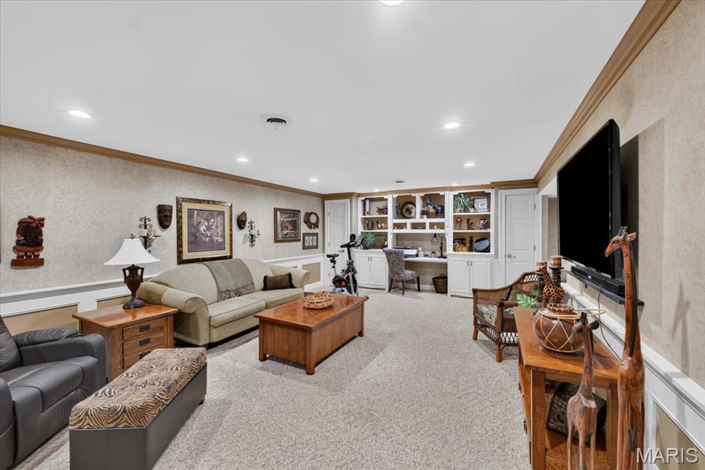 525 Country Manor Drive