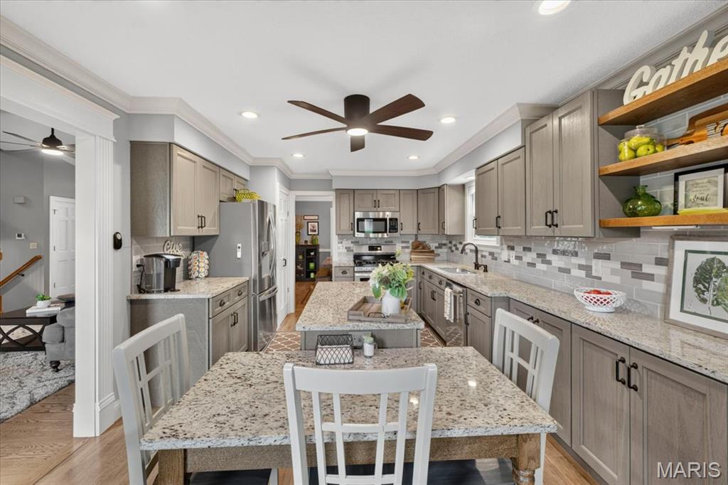 525 Country Manor Drive