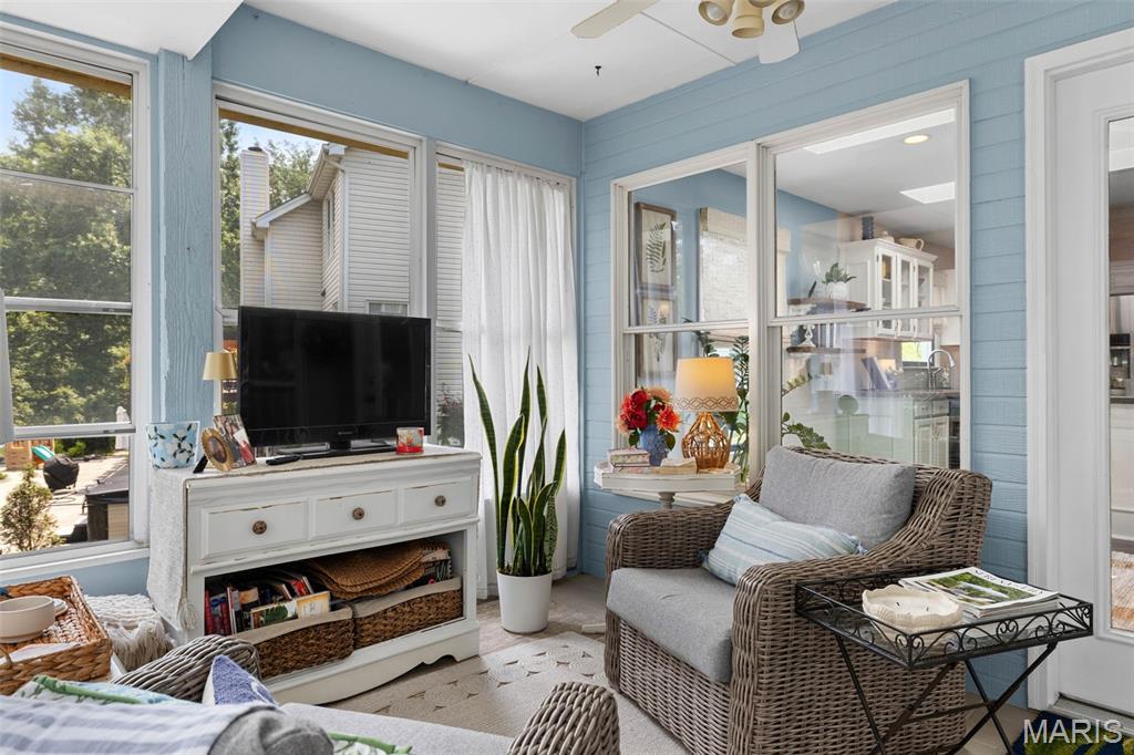 504 Robin Crest Court