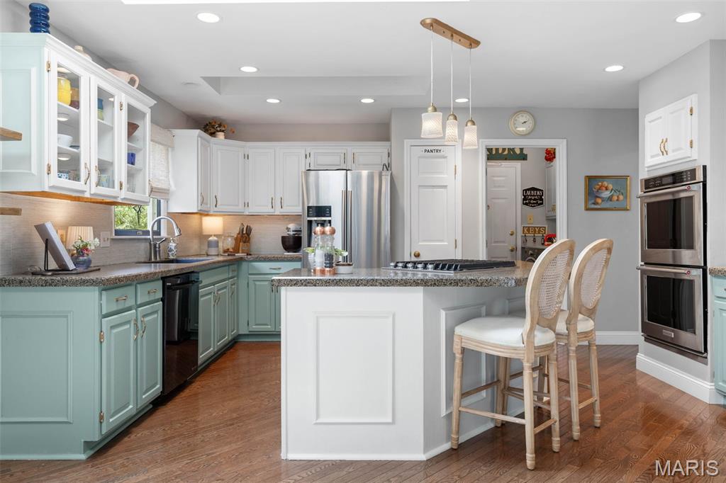 504 Robin Crest Court