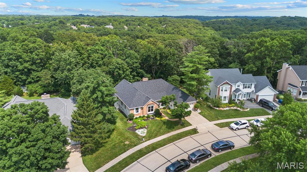 504 Robin Crest Court