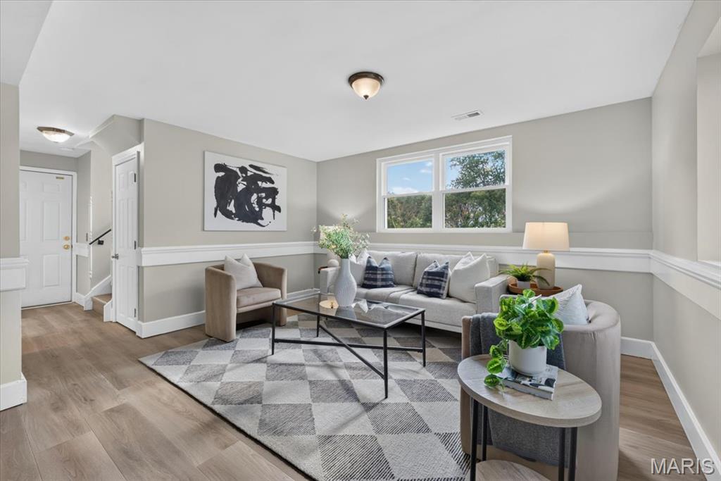 930 Bellestri Drive