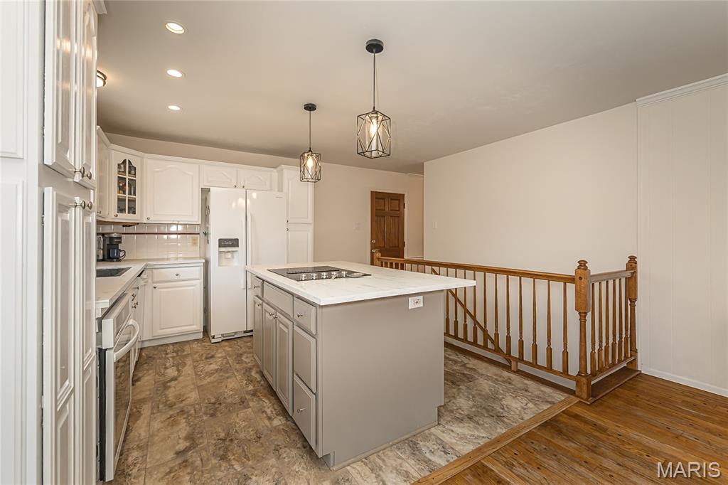 12112 Greenwalk Drive