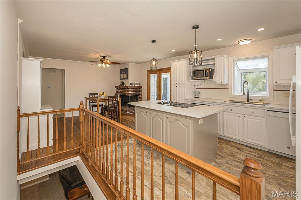 12112 Greenwalk Drive