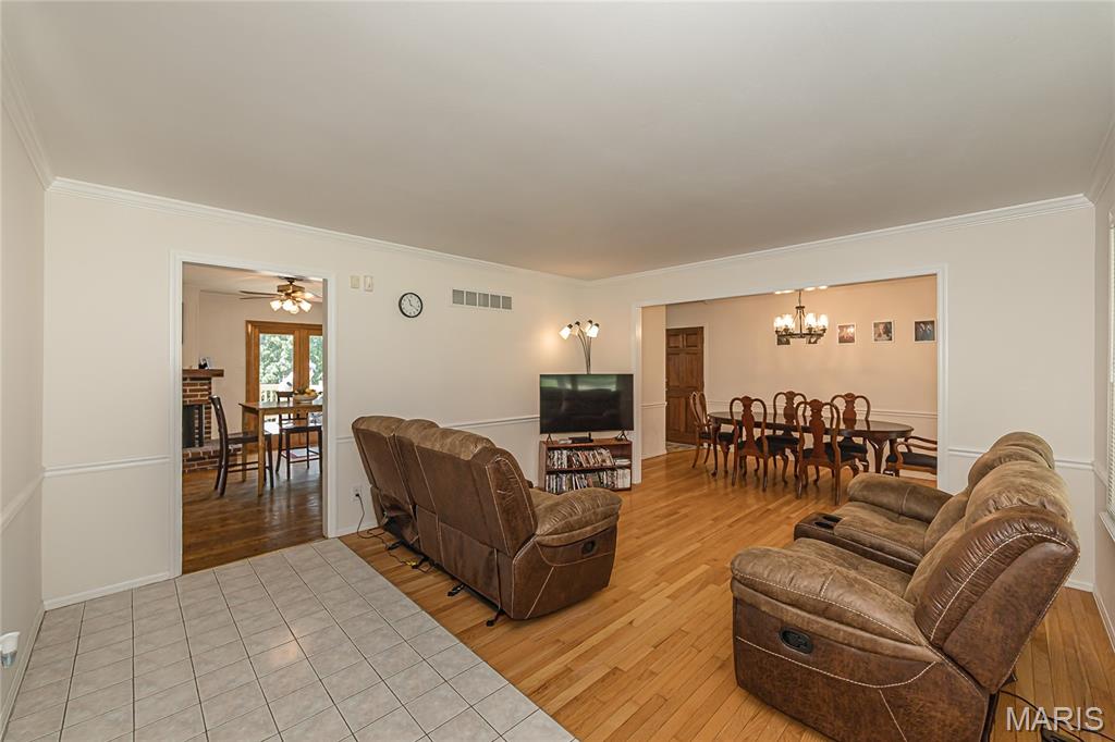 12112 Greenwalk Drive