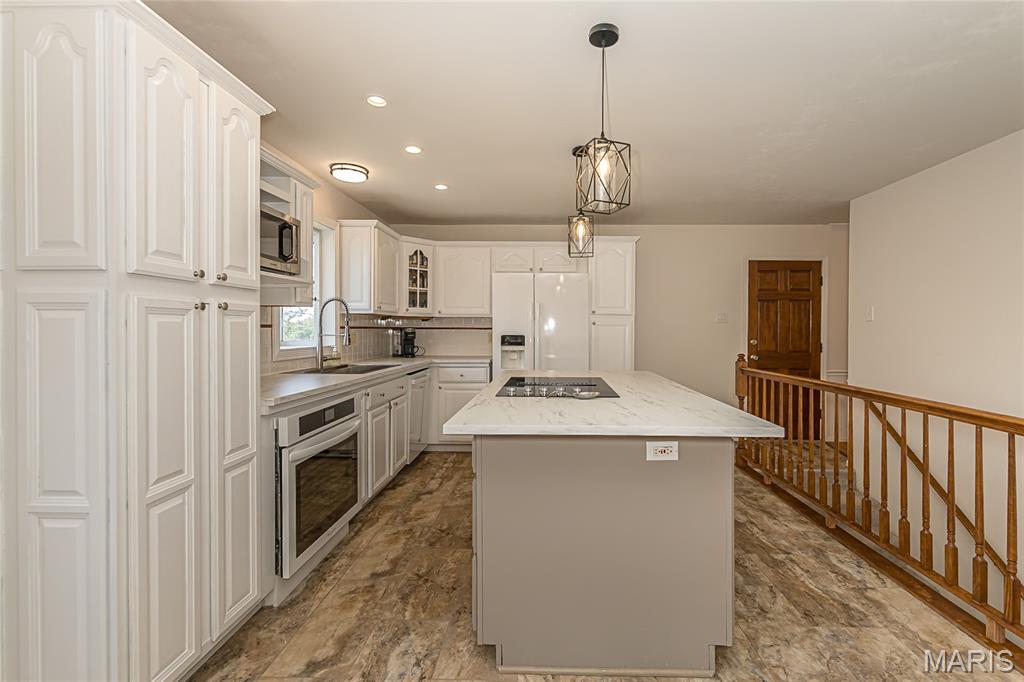 12112 Greenwalk Drive