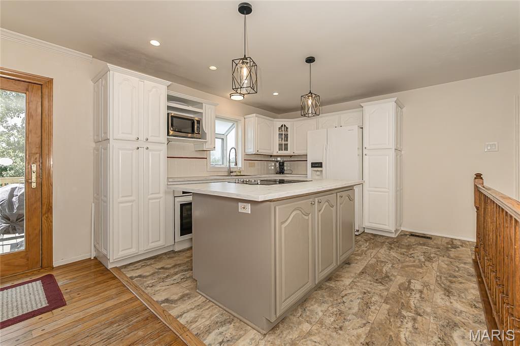 12112 Greenwalk Drive