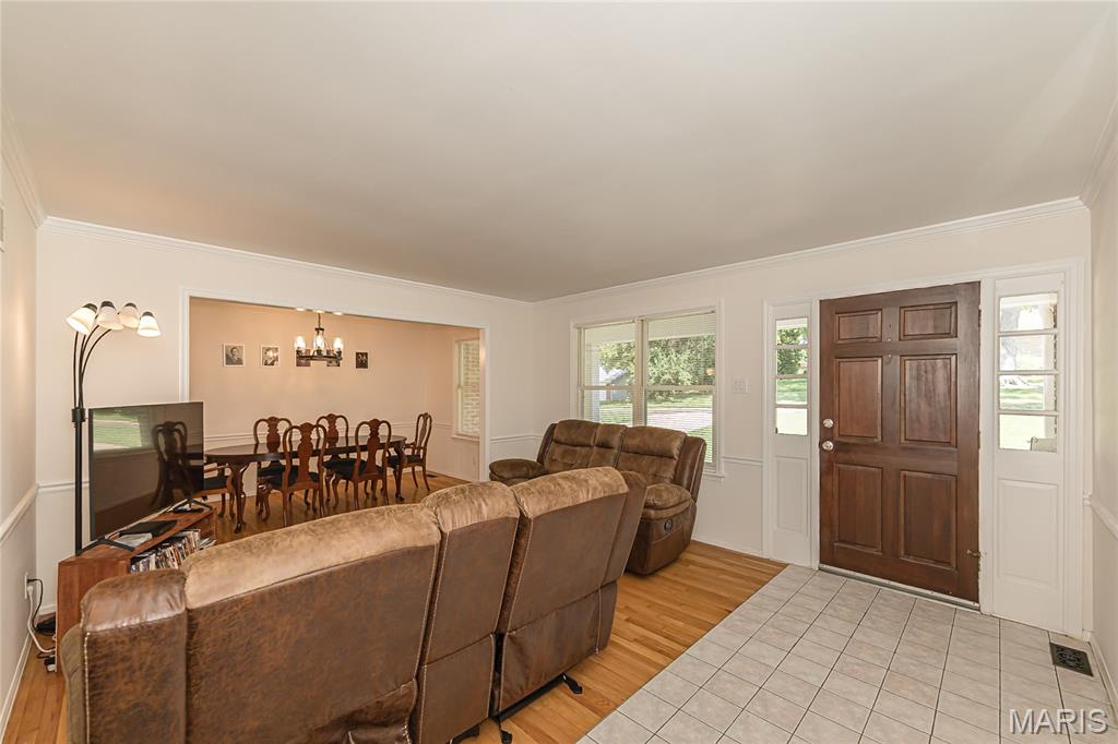 12112 Greenwalk Drive