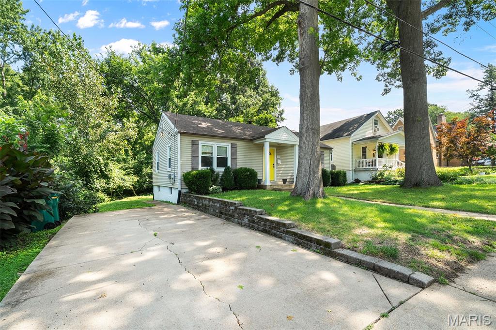 837 Greeley Avenue