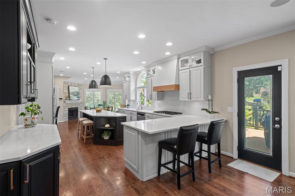 608 Westledge Court
