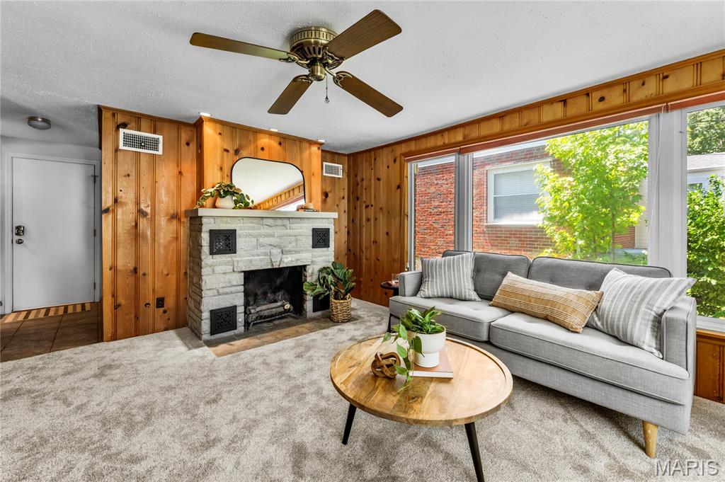 219 Sunningwell Drive