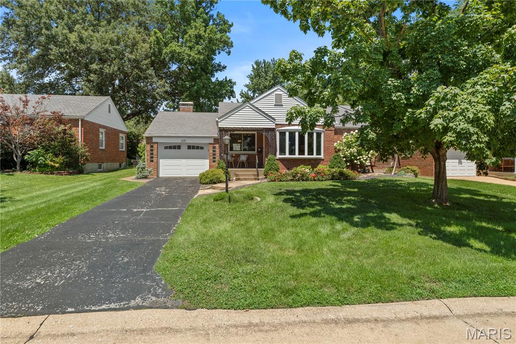 219 Sunningwell Drive