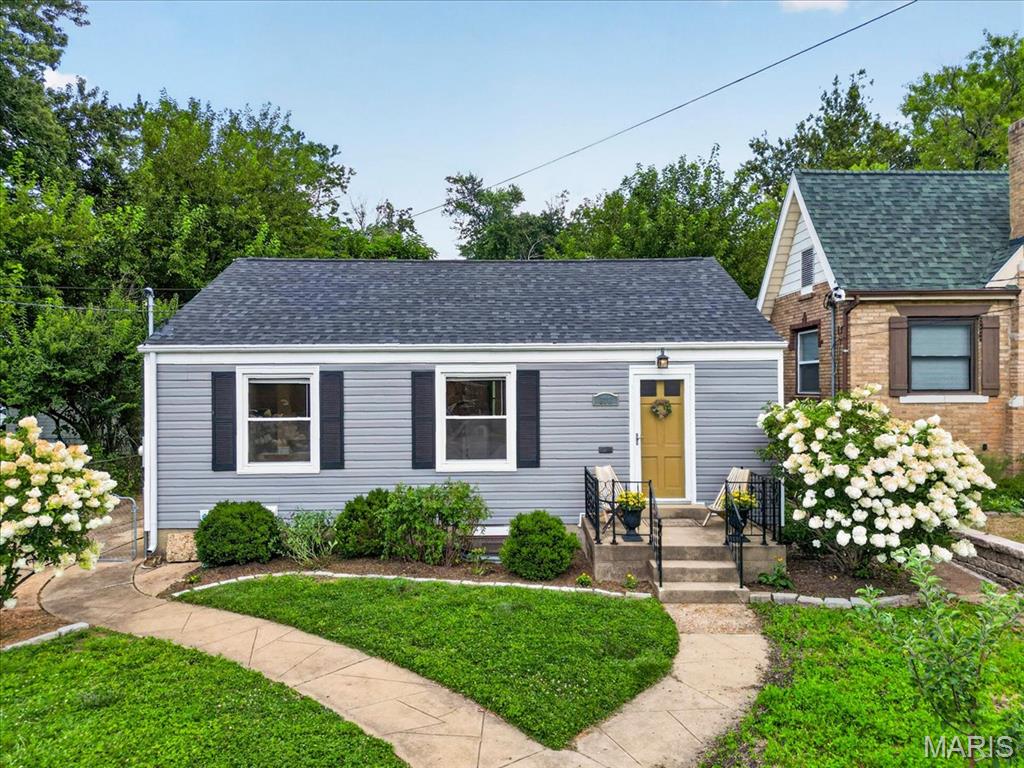 818 Sanders Place