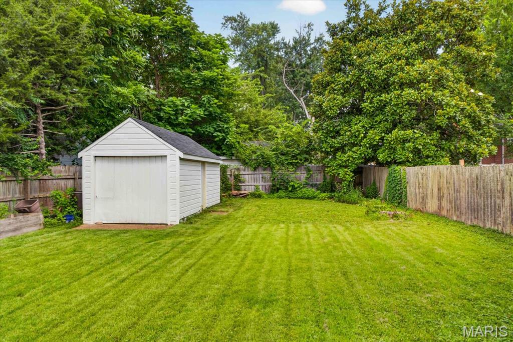 818 Sanders Place