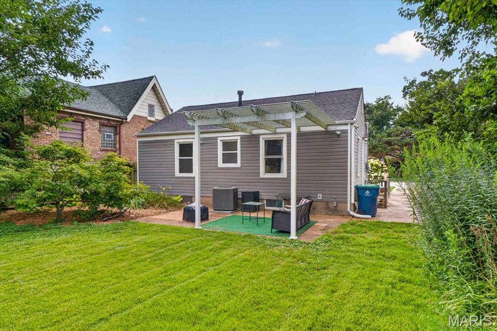 818 Sanders Place