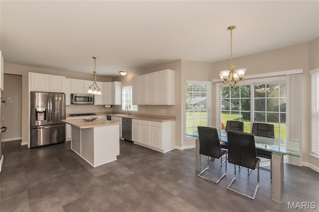 12 Chasselle Lane