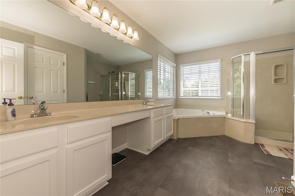 12 Chasselle Lane