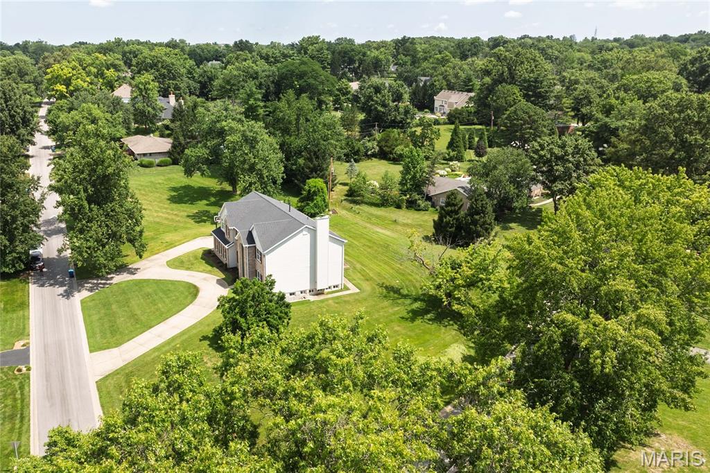 12 Chasselle Lane