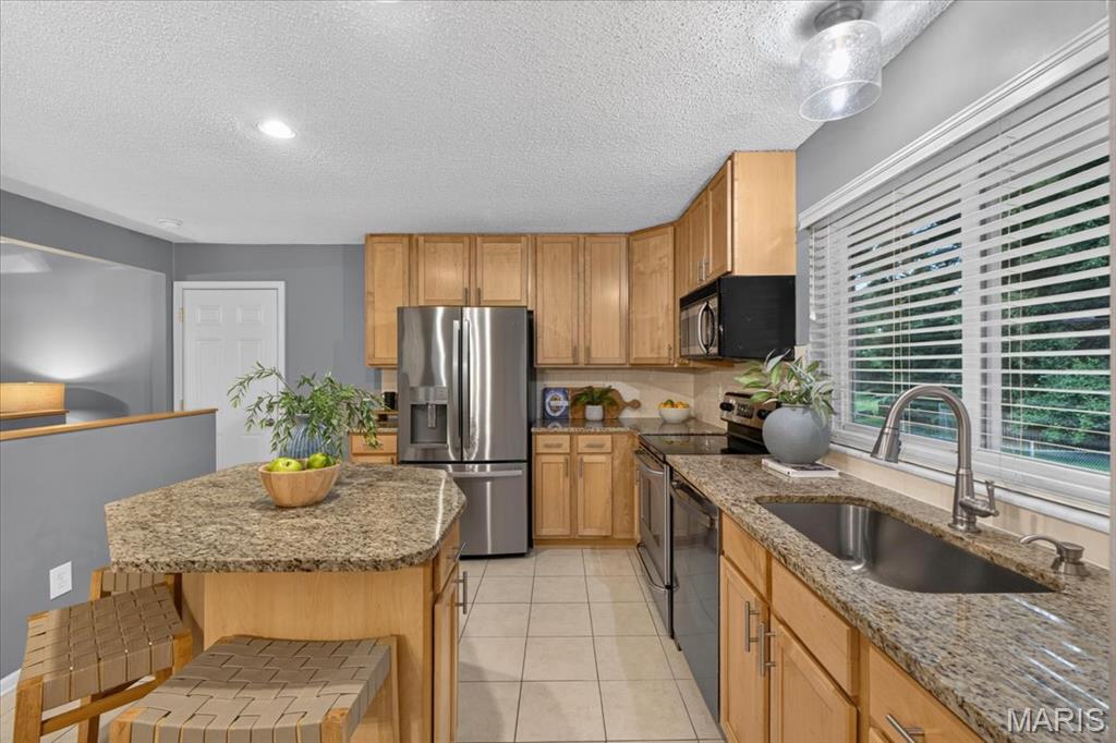 1115 Shadowoak Drive