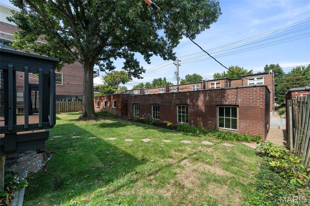 6427 Clayton Road