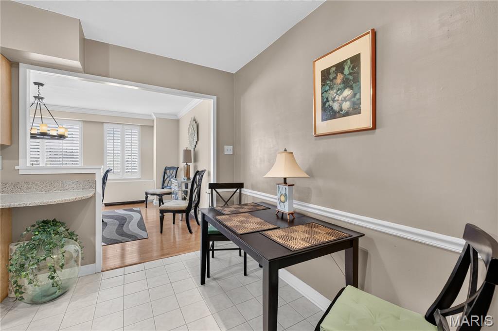 900 S Hanley Road Unit: 4C